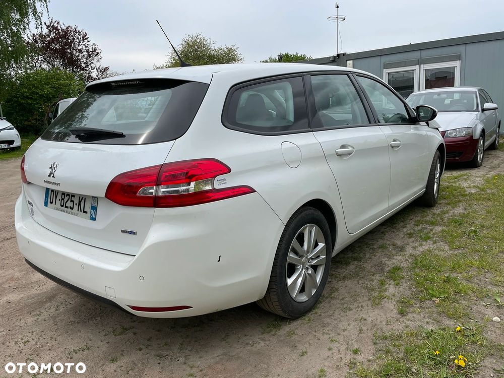 Peugeot 308 SW T9 belka zawieszenia oś - 1