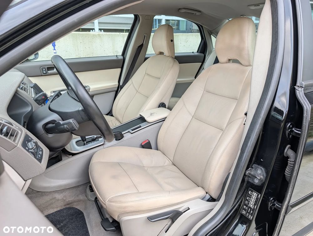 Volvo S40 2.4i Momentum - 13
