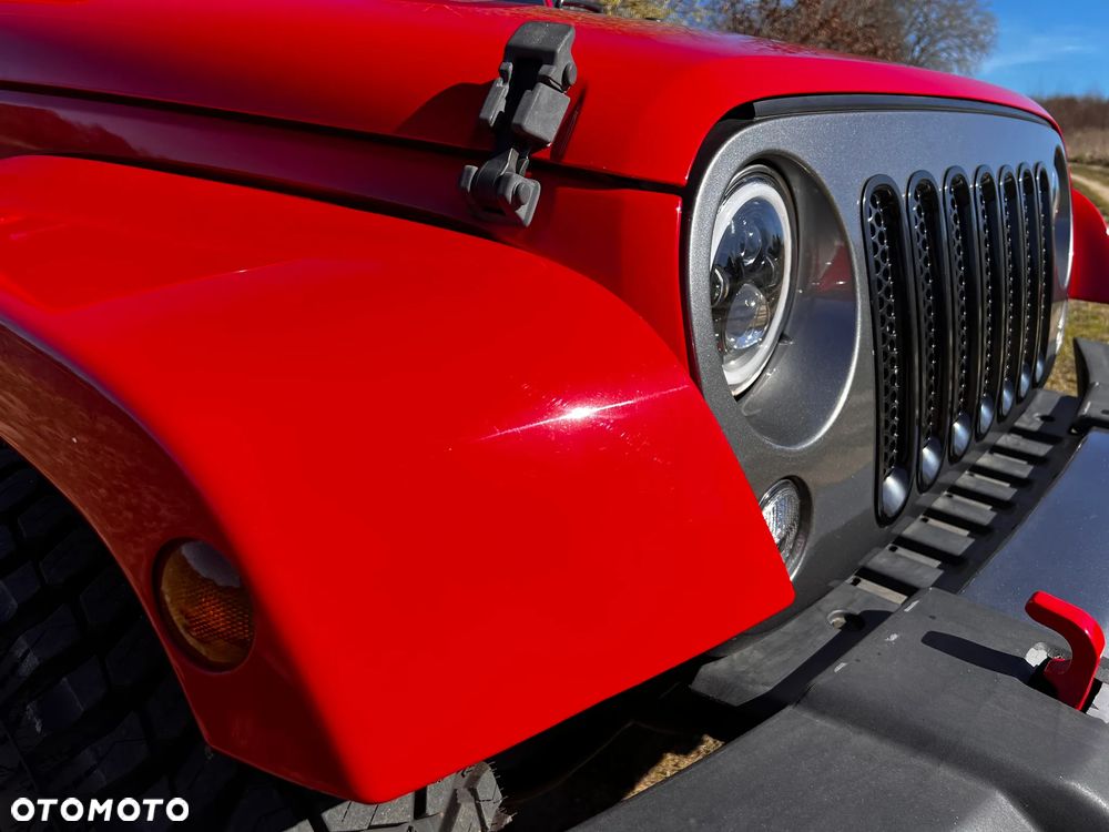 Jeep Wrangler 3.6 Unlim 75th Anniv - 11