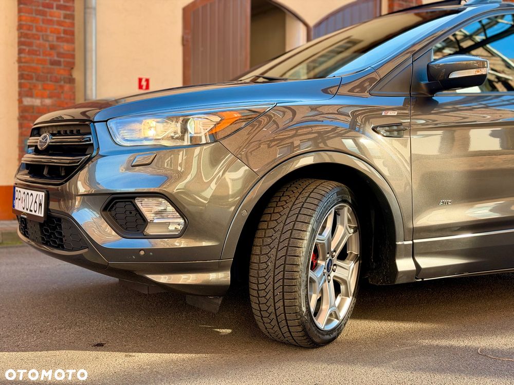 Ford Kuga 2.0 TDCi 4x4 ST-Line - 32