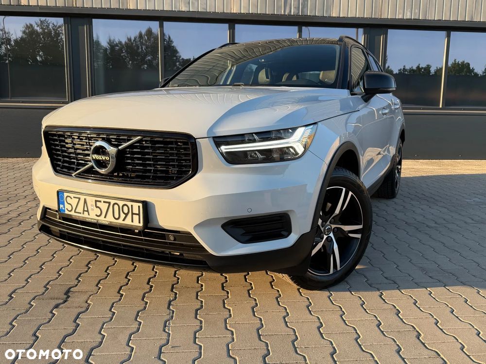 Volvo XC 40 T3 R-Design - 25