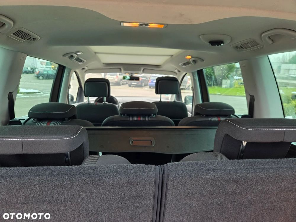 Volkswagen Sharan 2.0 TDI DSG Blue Motion Match - 16