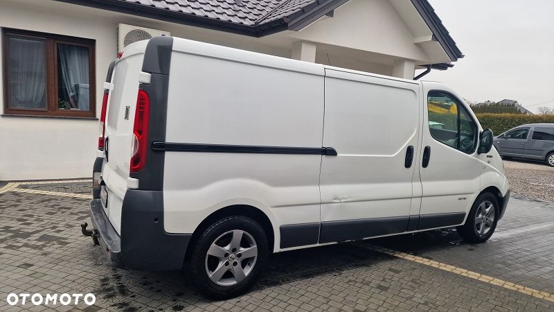 Renault TRAFIC - 10