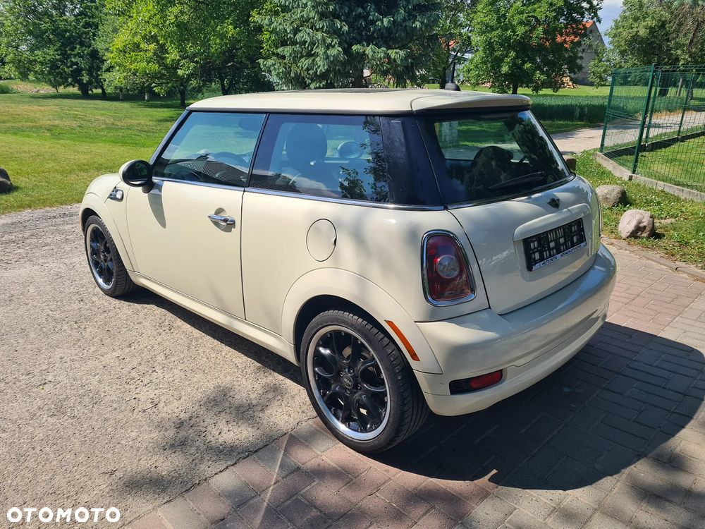 MINI ONE - 11
