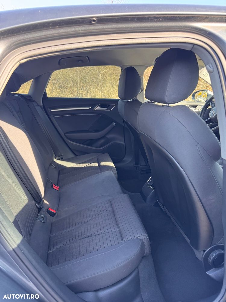 Audi A3 2.0 TDI S tronic Design - 7