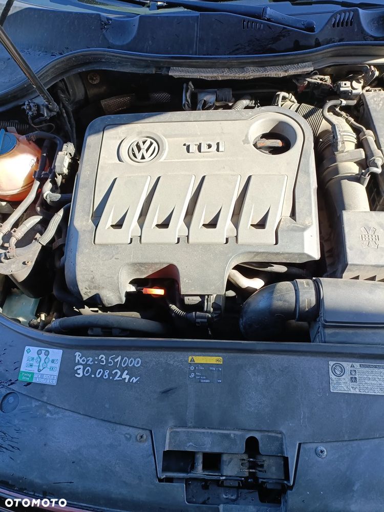 Volkswagen Passat 2.0 Blue TDI SCR Comfortline - 17