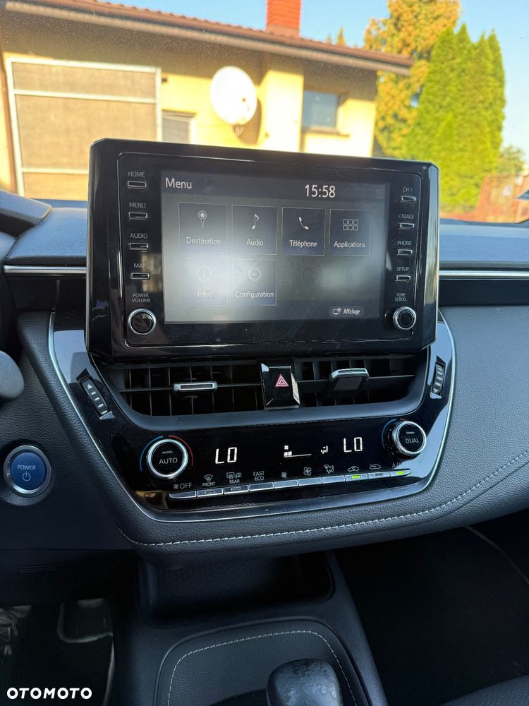 Toyota Corolla 1.8 Hybrid Business Edition - 10