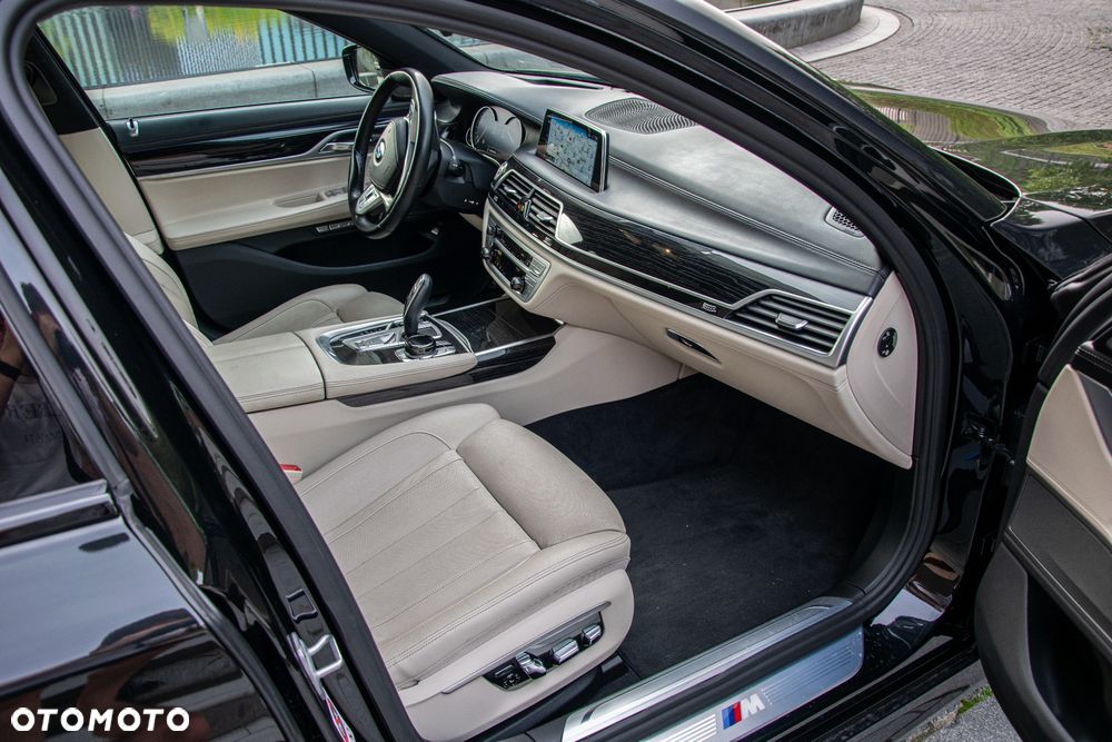 BMW Seria 7 740d xDrive - 18
