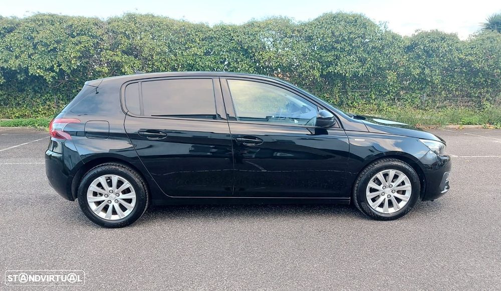 Peugeot 308 1.2 PureTech Style - 4