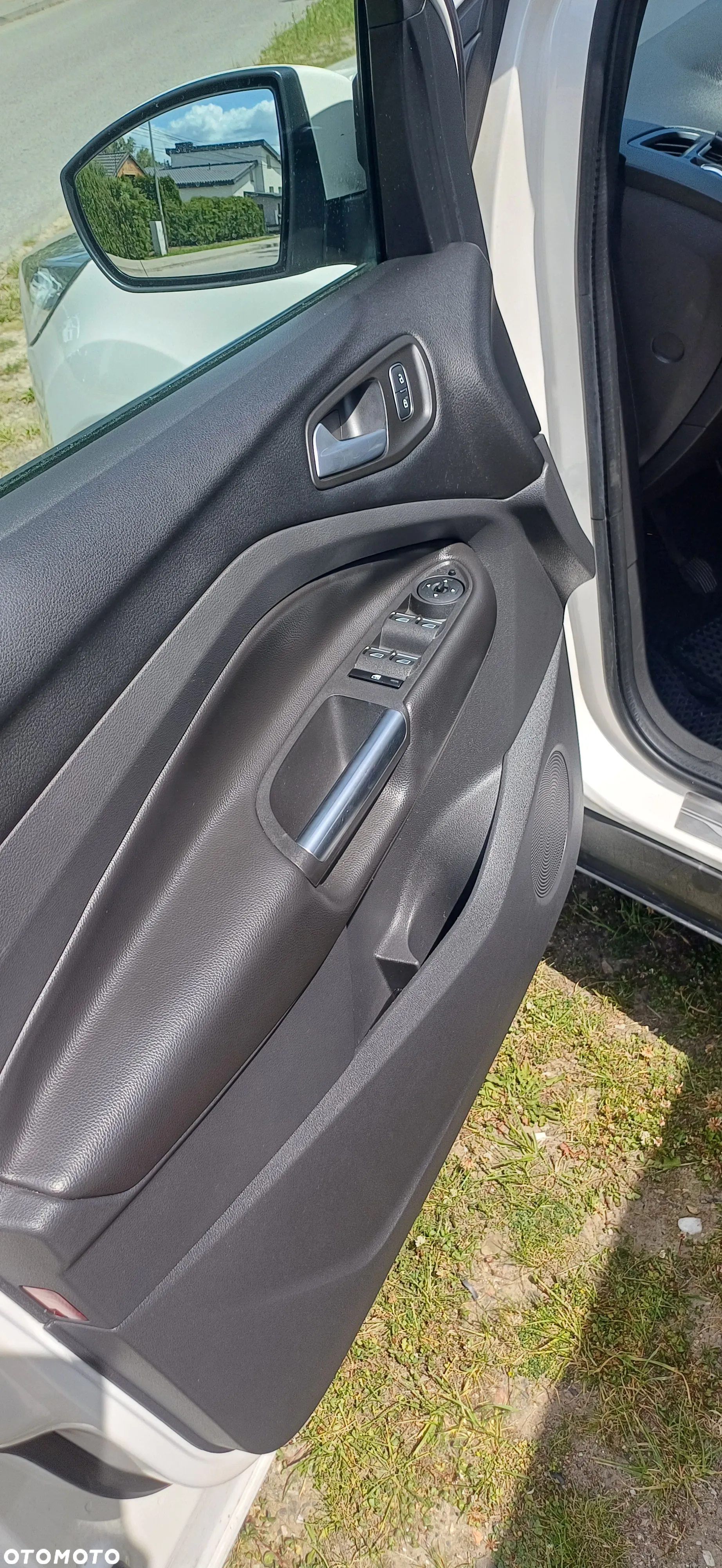 Ford Kuga 1.5 EcoBoost FWD Titanium ASS - 5
