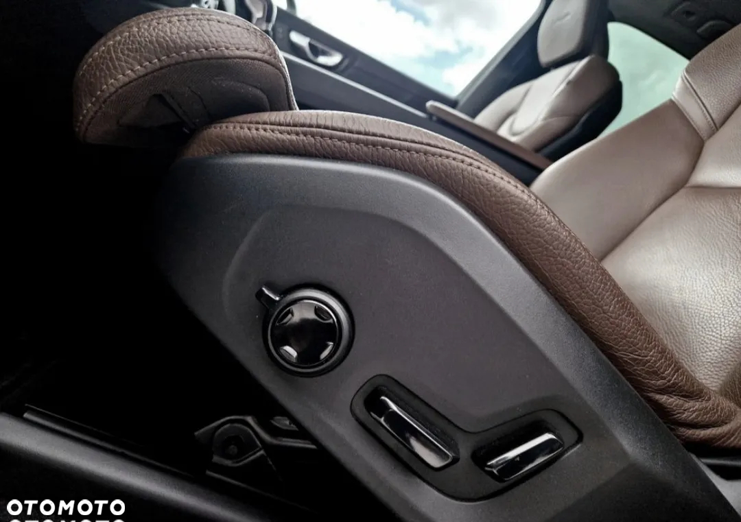 Volvo XC 60 D4 Geartronic Inscription - 16