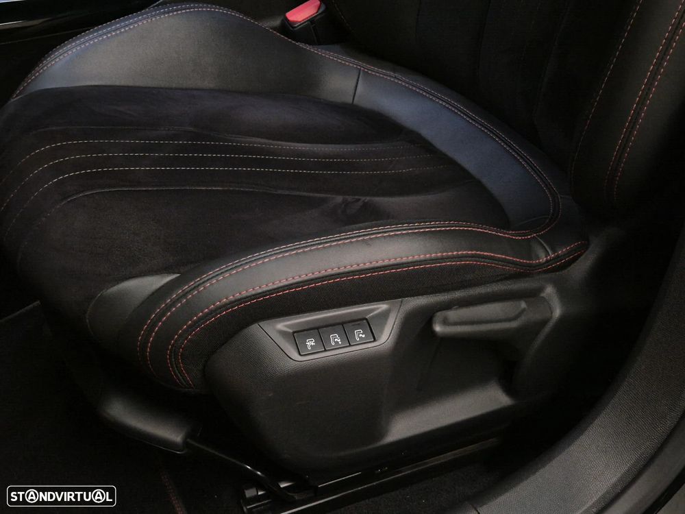 Peugeot 308 SW 1.2 PureTech GT Line EAT8 - 32