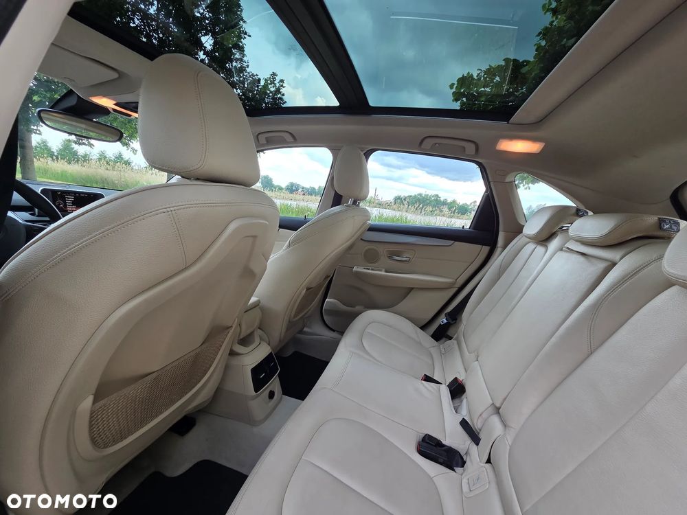BMW Seria 2 218d Advantage - 14