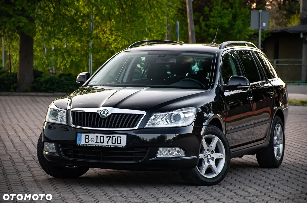 Skoda Octavia Combi 2.0 TDI DPF DSG Ambition - 7