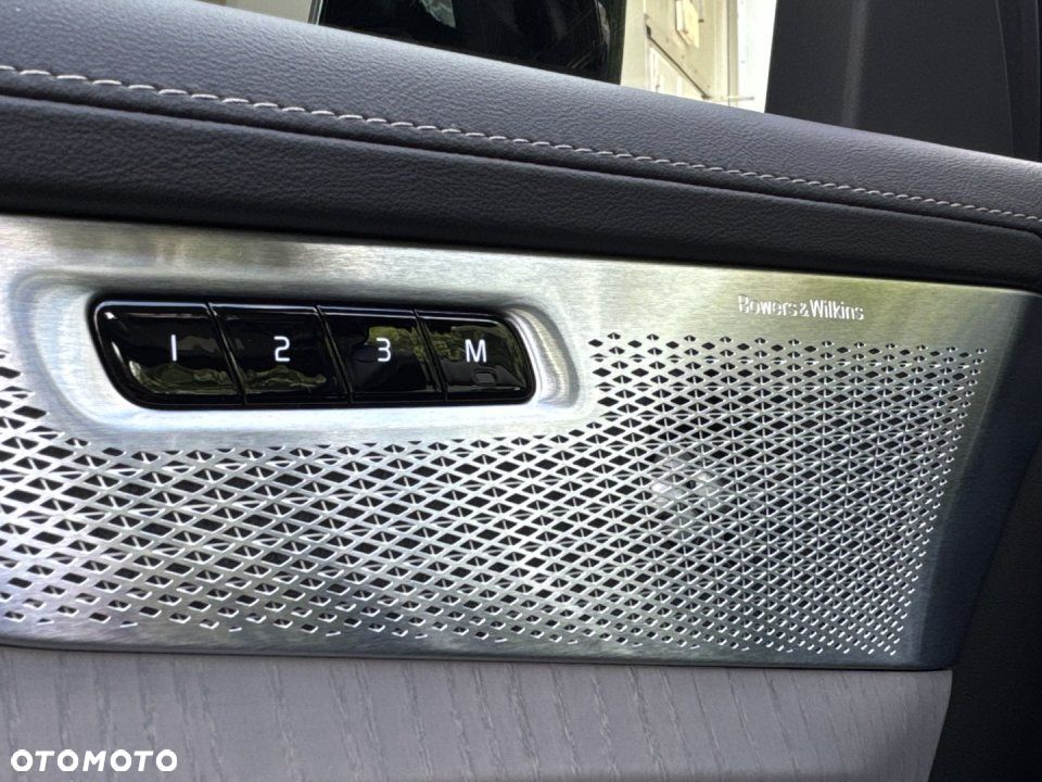 Volvo XC 90 - 33