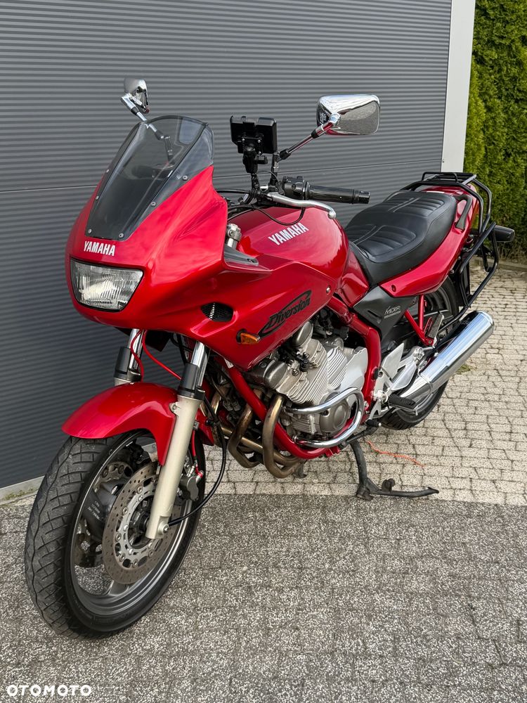 Yamaha XJ - 12
