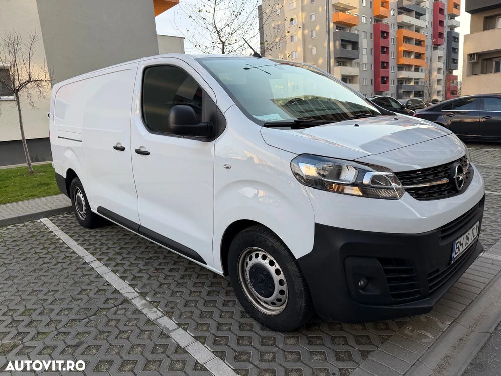 Opel Vivaro - 1