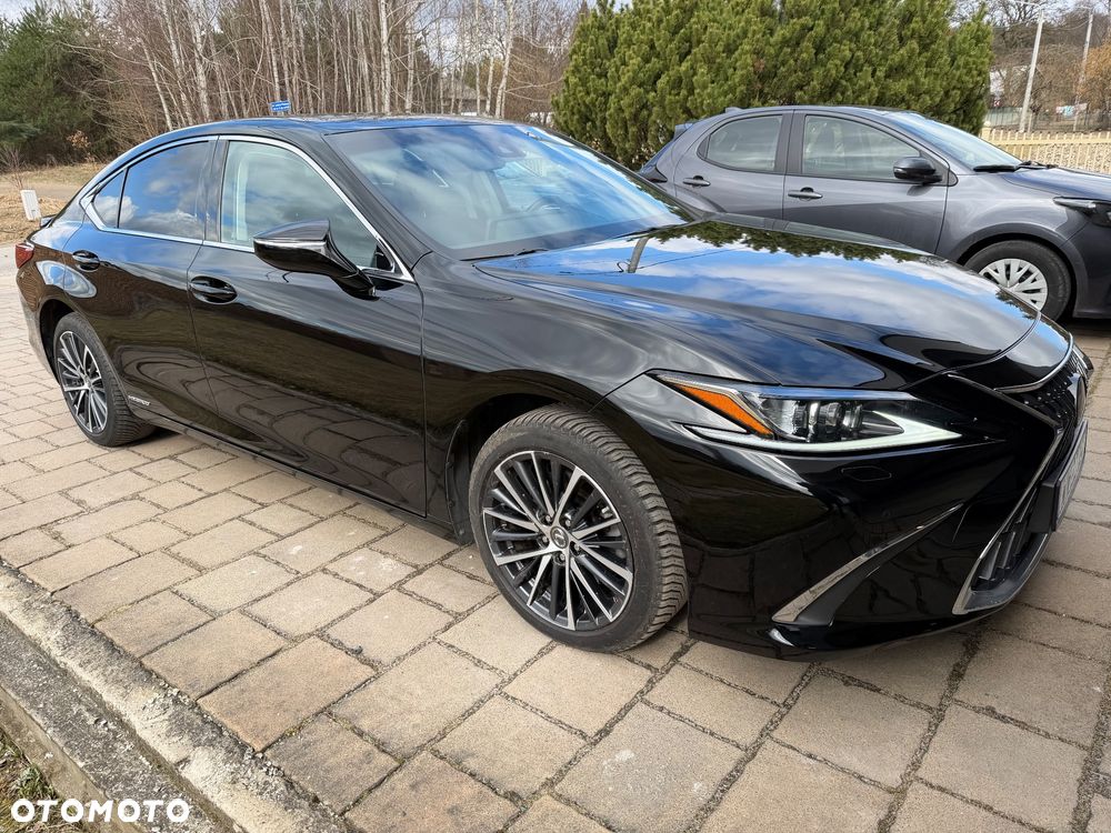 Lexus ES 300h Business Line - 1