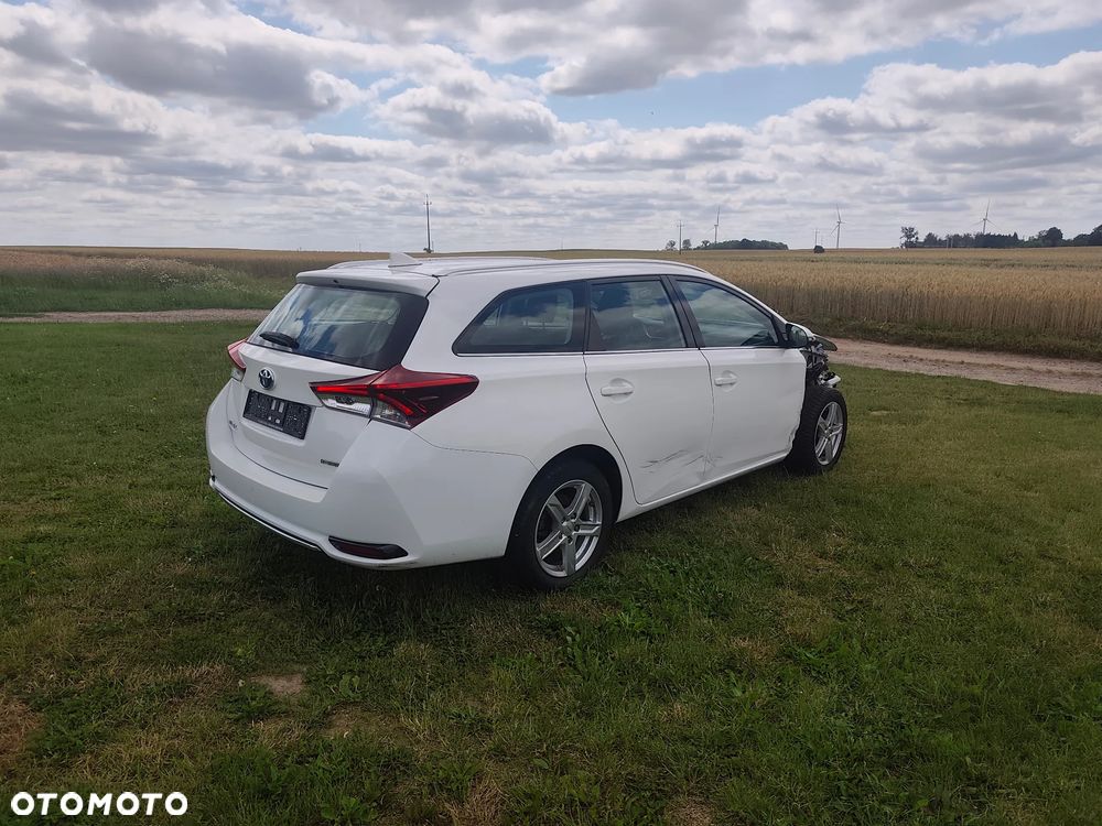 Toyota Auris - 5