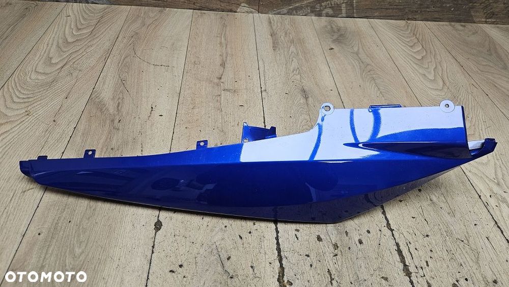 Prawa owiewka tył zadupek Yamaha YZF-R125 / MT-125   5D7-F1741 - 2