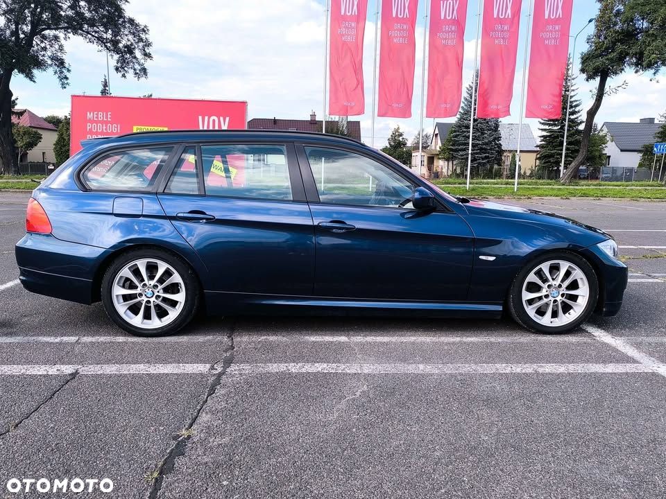BMW Seria 3 318d DPF - 12