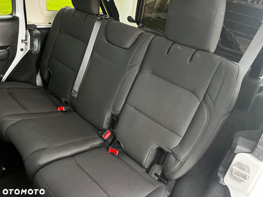 Jeep Wrangler Unlimited GME 2.0 Turbo Freedom - 14