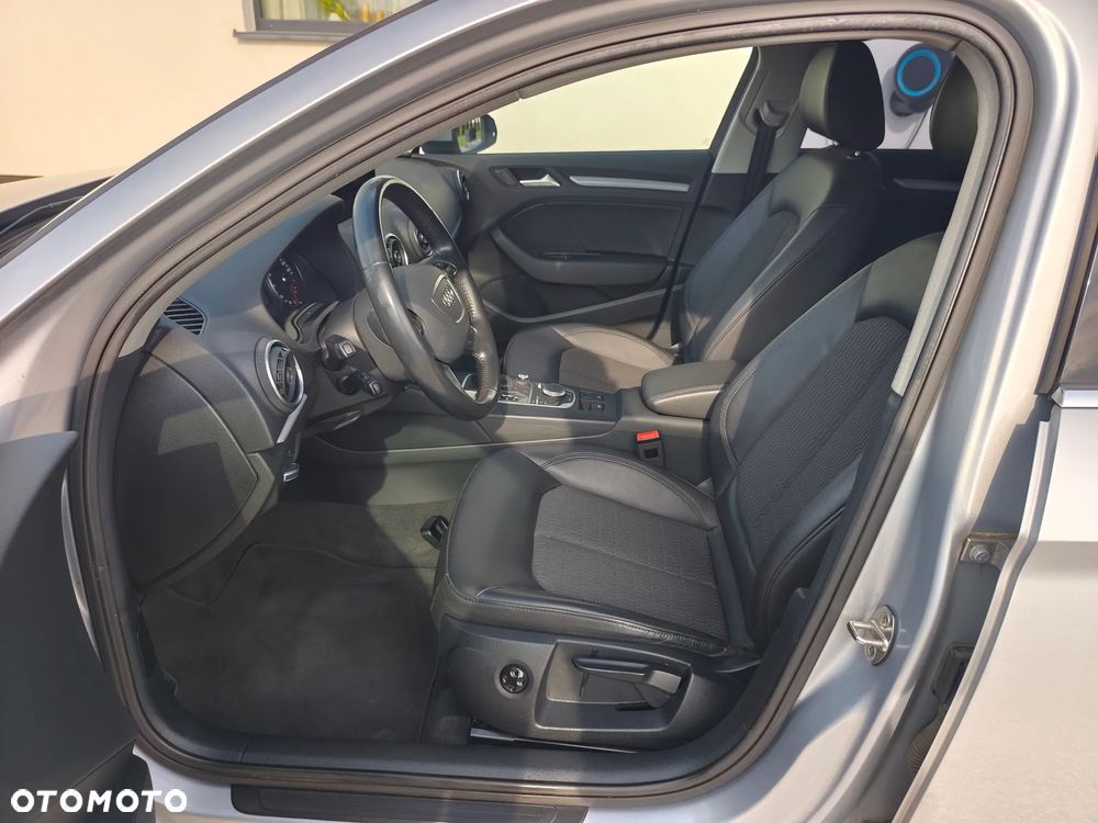 Audi A3 Limousine 1.4 TFSI S tronic Ambiente - 23