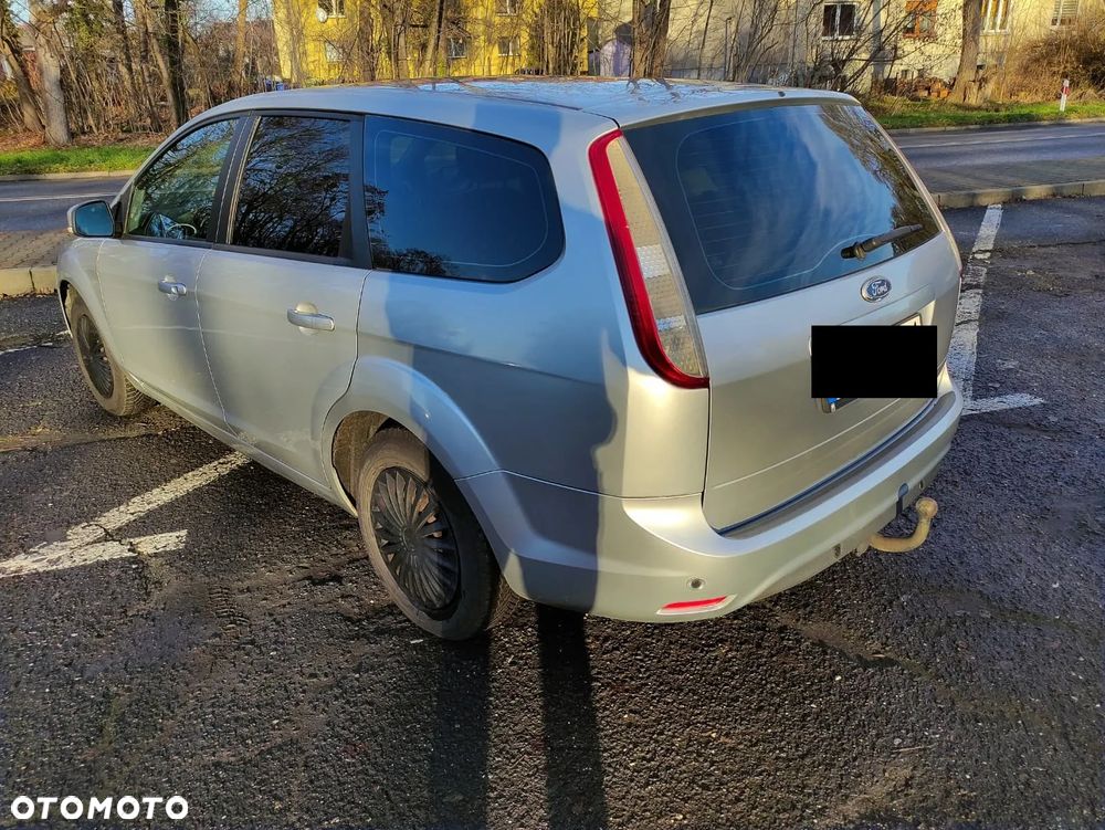 Ford Focus 1.6 16V Trend - 6