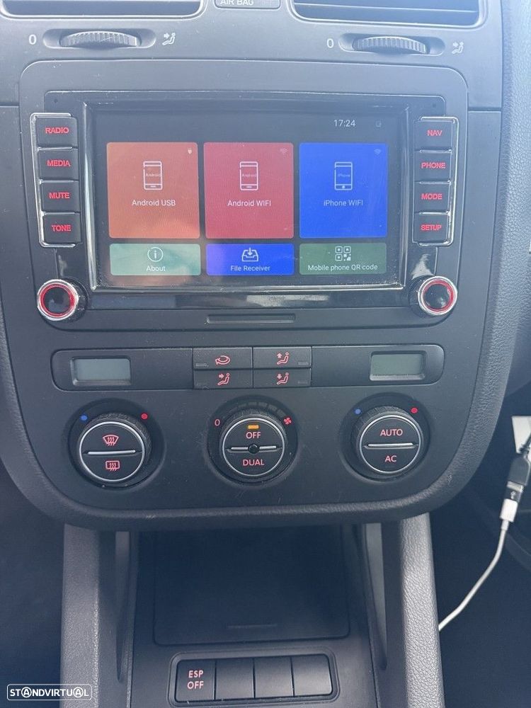 VW Jetta 1.9 TDi Confortline - 19