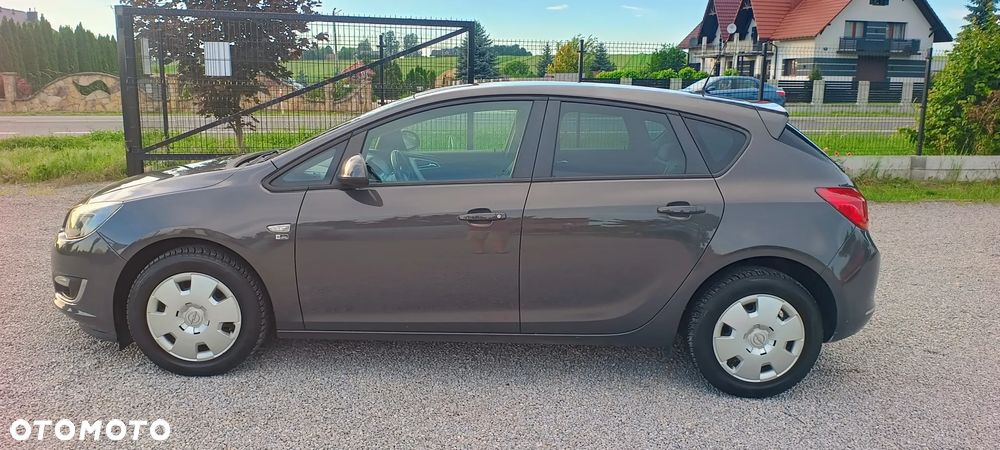 Opel Astra 1.4 Turbo 150 Jahre - 14