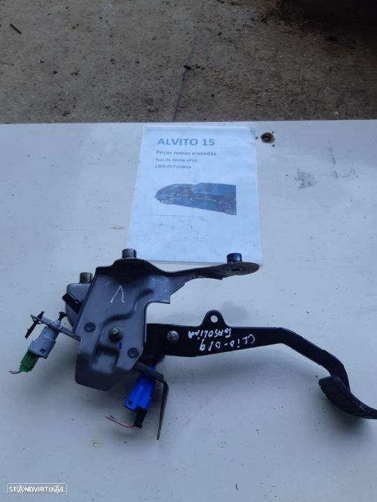 pedal de embraiagem Renault Clio lV 2018 - 1