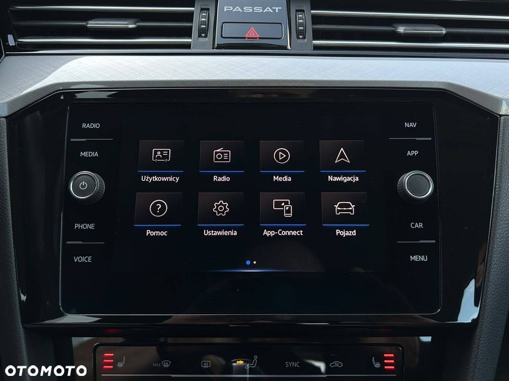 Volkswagen Passat Variant 2.0 TSI Business DSG - 28