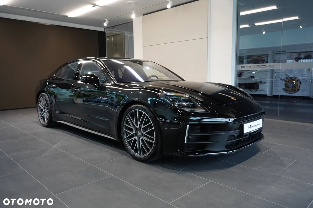 Porsche Panamera ver-4-e--hybrid-phev - 6