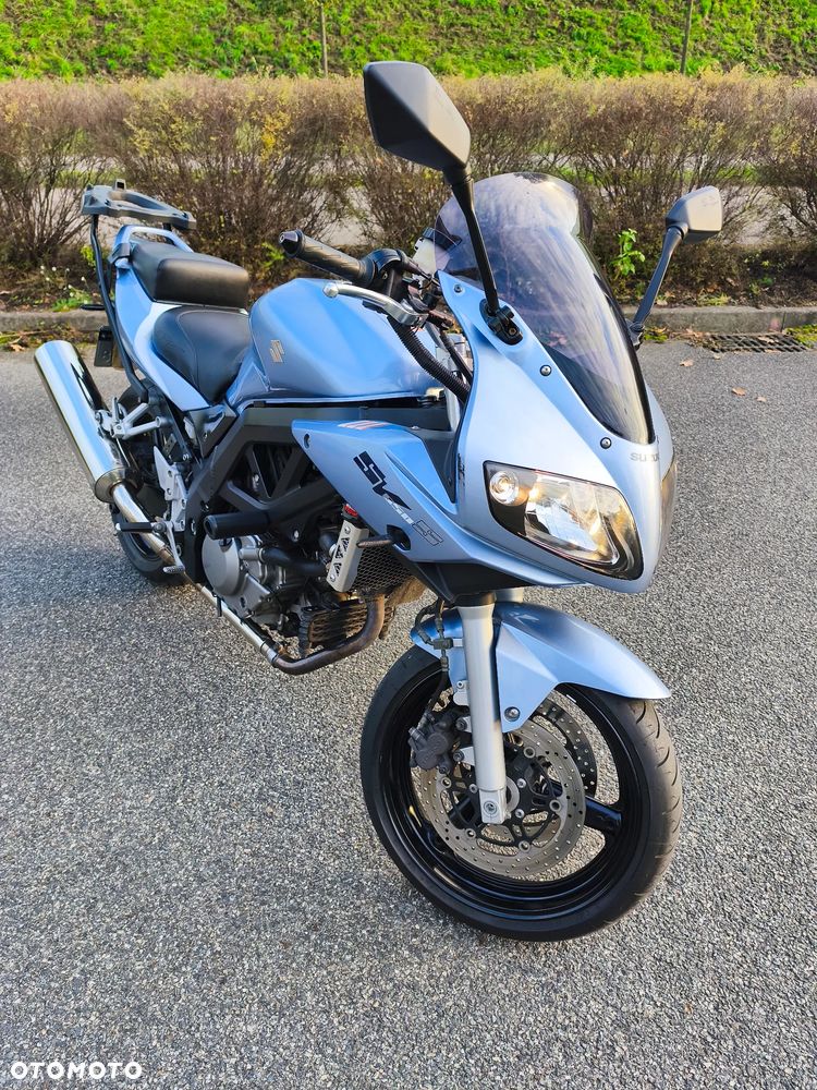 Suzuki SV