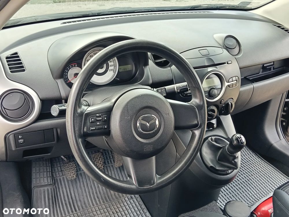 Mazda 2 - 11