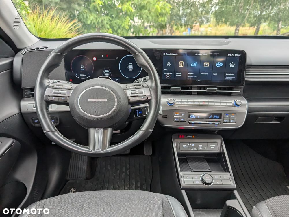 Hyundai Kona - 4