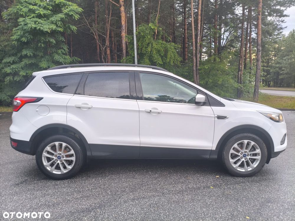 Ford Escape 2.0 EcoBoost AWD Titanium - 6