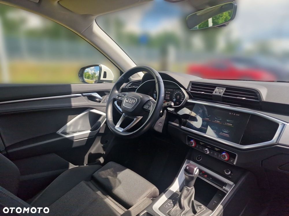 Audi Q3 35 TFSI S tronic - 11