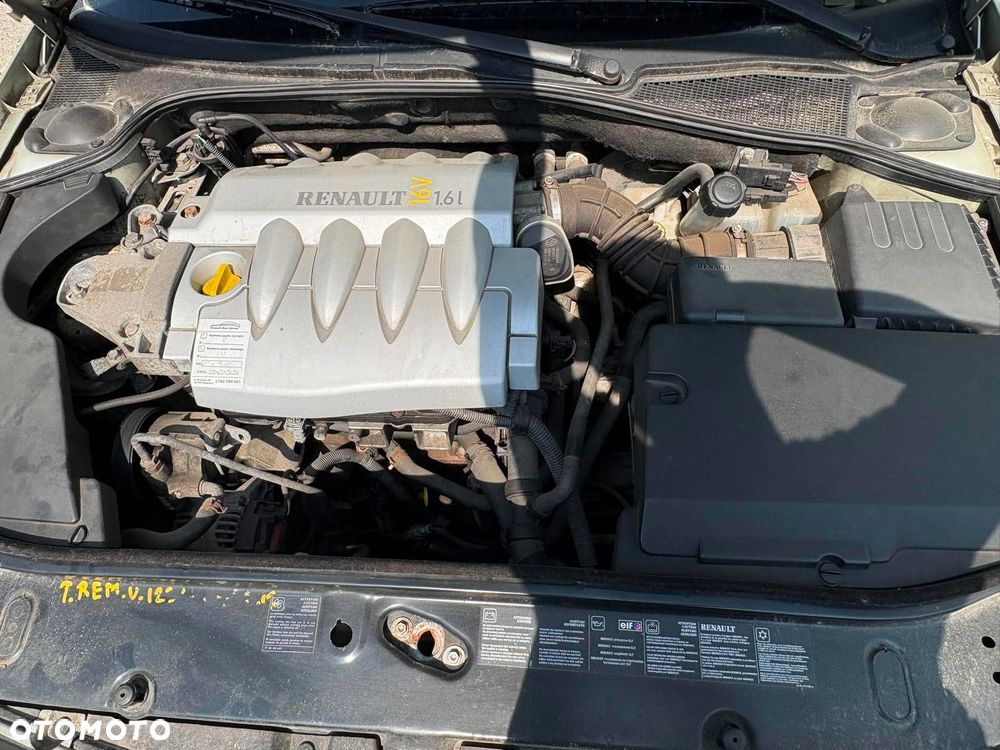 Renault Laguna ver-1-6-authentique - 6