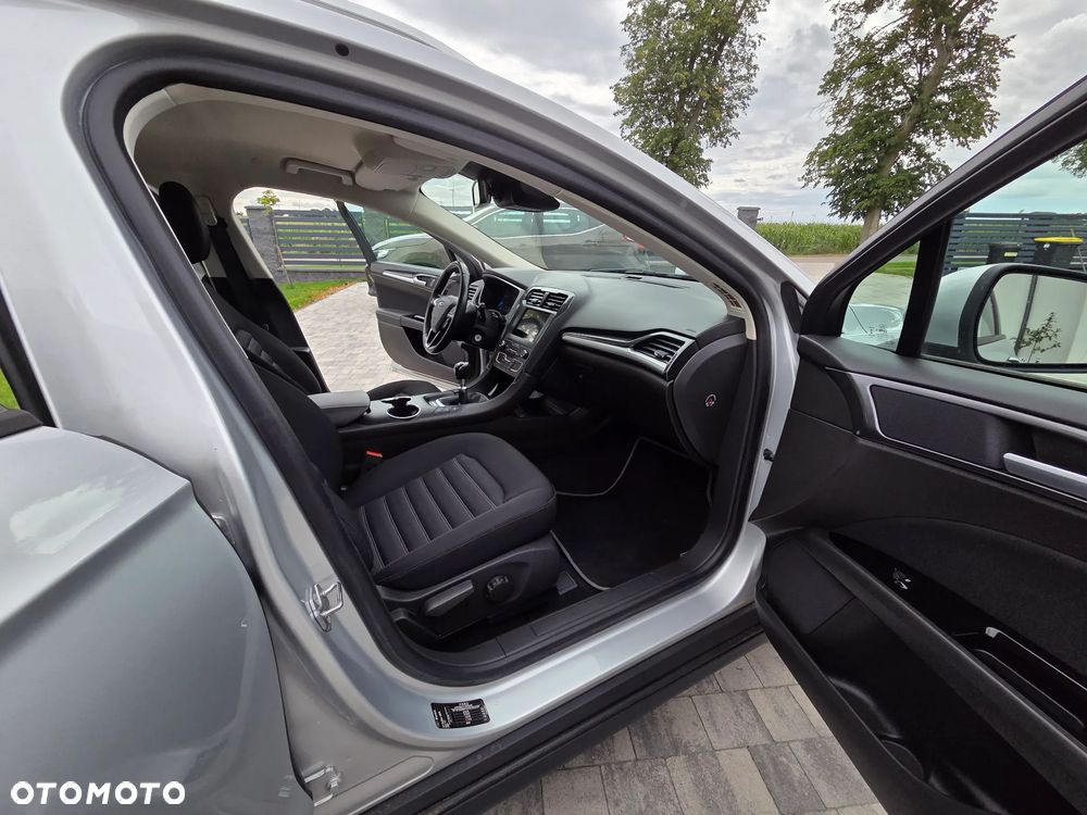 Ford Mondeo SW - 13