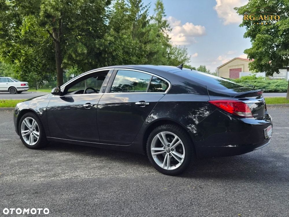 Opel Insignia - 11