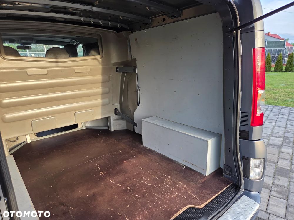 Renault TRAFIC LONG KLIMA TEMPOMAT ORYGINAŁ DUBEL KABINA ZADBANY FULL OPCJA DOPOSAŻONY - 17