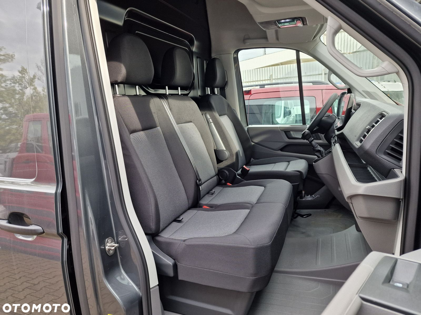 Volkswagen Crafter 35 Furgon 2.0 TDI Manual - 26