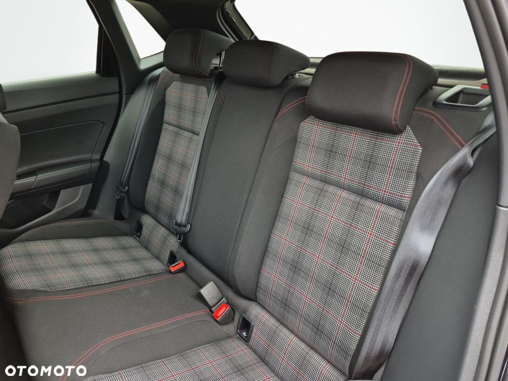 Volkswagen Polo 2.0 TSI GTI DSG - 12