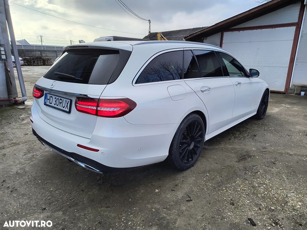 Mercedes-Benz E 220 d T-Modell Aut - 1