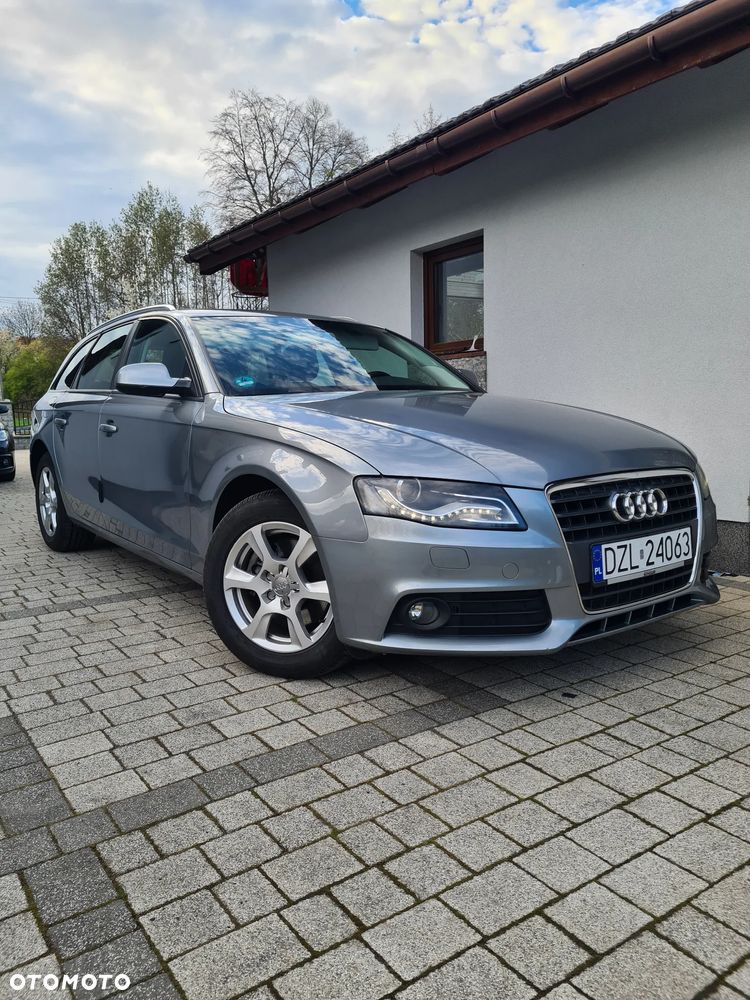 Audi A4 Avant 2.0 TDI DPF Attraction - 1