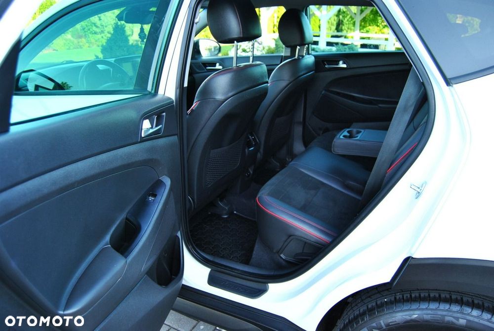 Hyundai Tucson 1.6 CRDi 48V-Hybrid 2WD DCT Trend - 14