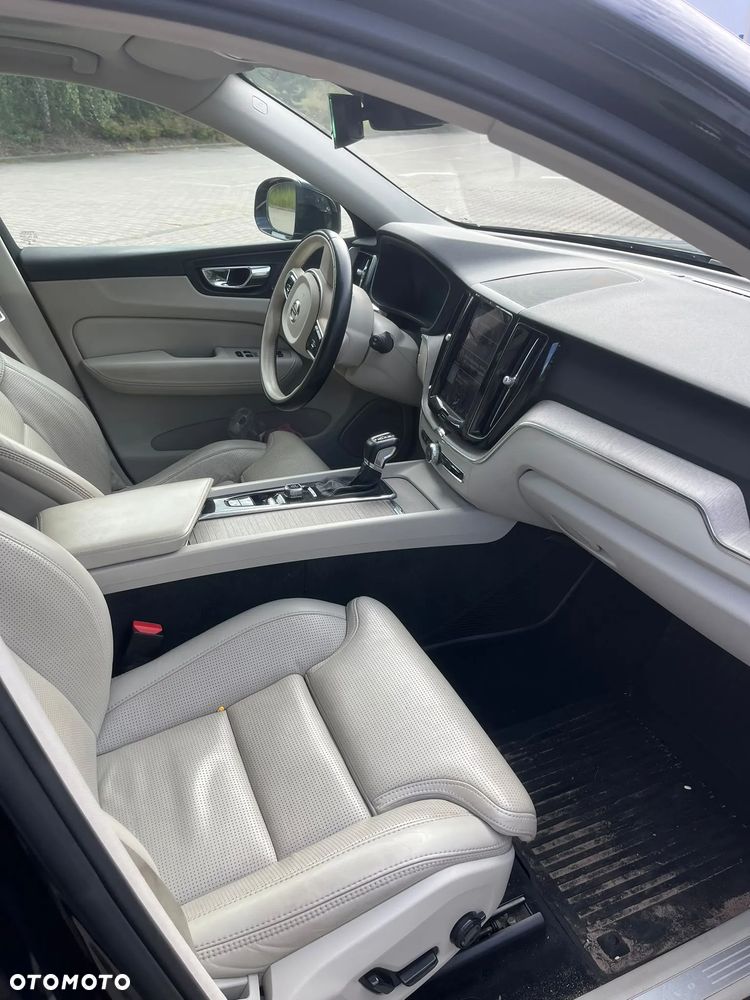 Volvo XC 60 D5 AWD Inscription - 7