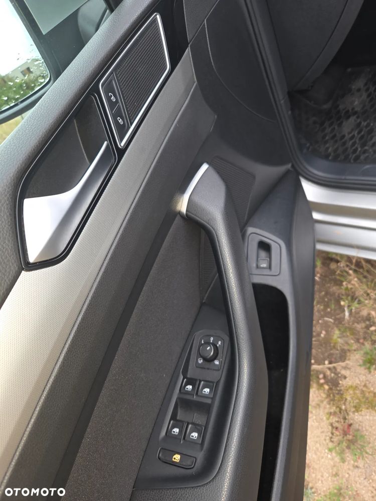 Volkswagen Passat 1.8 TSI BMT Comfortline - 14