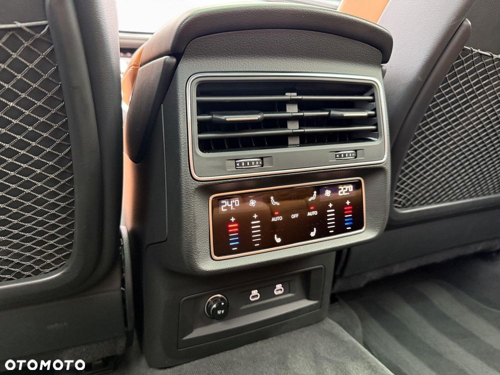 Audi RS Q8 TFSI Quattro Tiptronic - 38